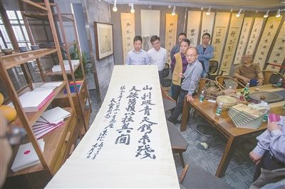 近代名人字画亮相南京 含曾国藩梁启超作品